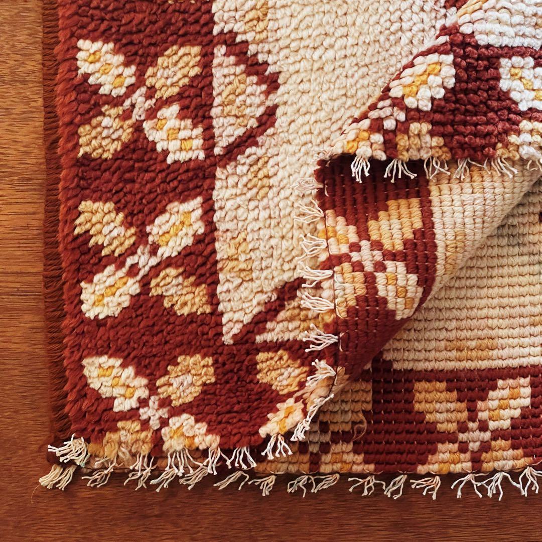 114×70 ブルガリア産 フカフカ ヴィンテージラグ