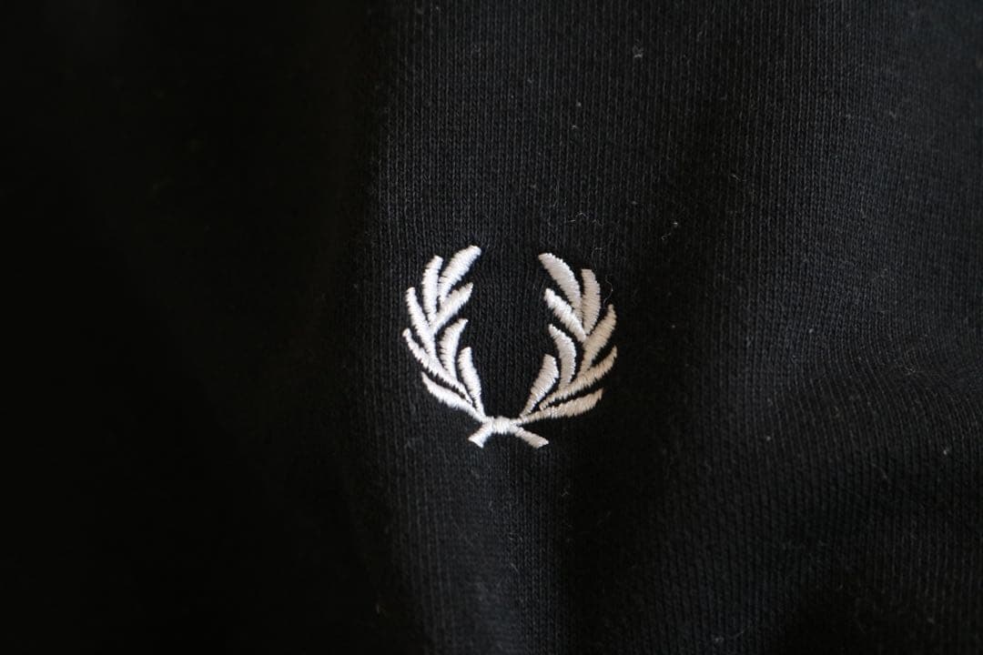 【FRED PERRY】スウェット　黒　M★
