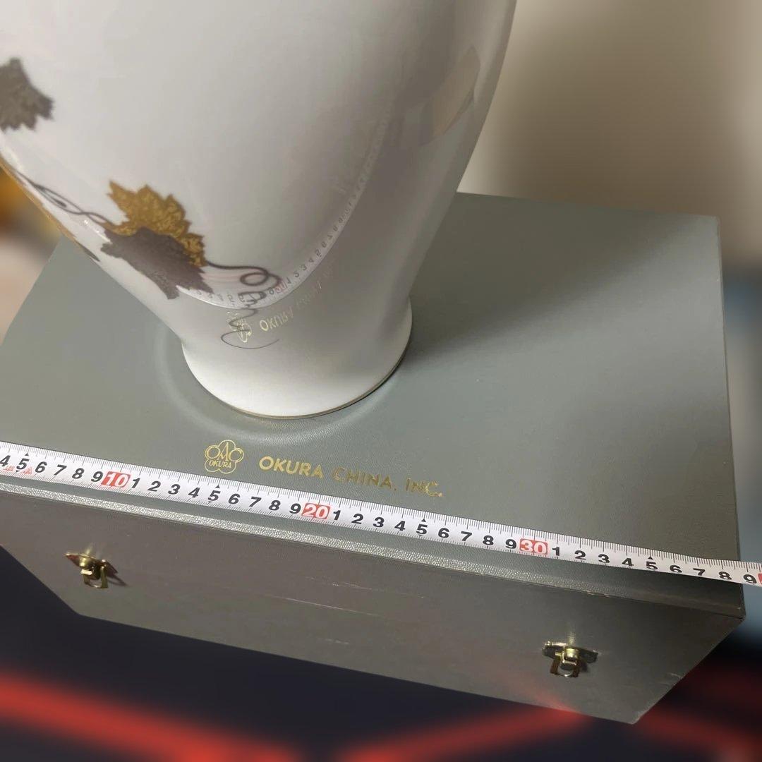 宮内庁御用達　大倉陶園　金蝕葡萄　花瓶36cm