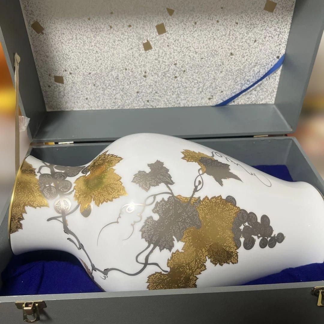 宮内庁御用達　大倉陶園　金蝕葡萄　花瓶36cm