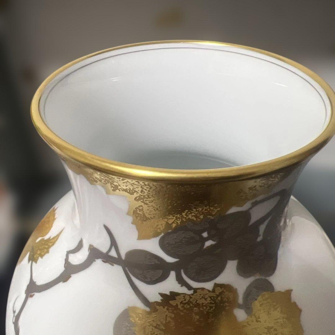 宮内庁御用達　大倉陶園　金蝕葡萄　花瓶36cm