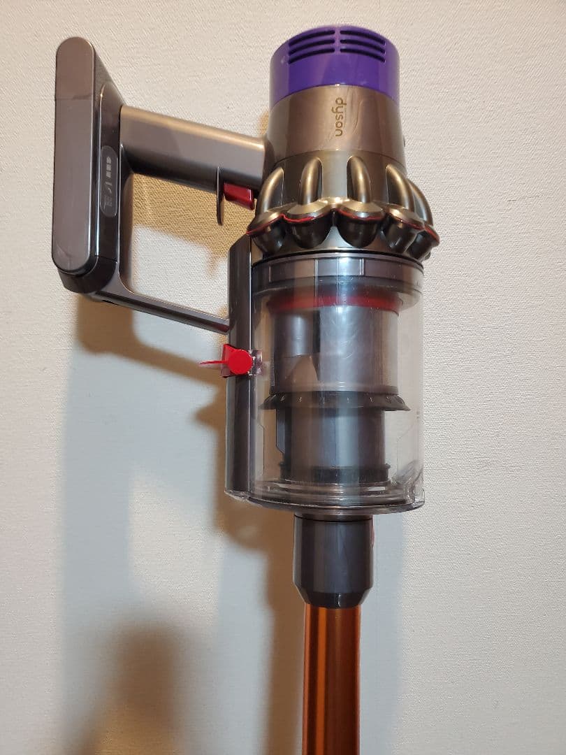 値下げしました　Dyson V10分解清掃動作確認済