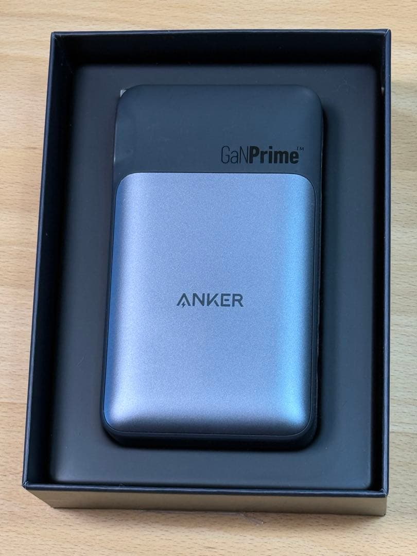 Anker 733 Power Bank　バッテリー搭載USB急速充電器