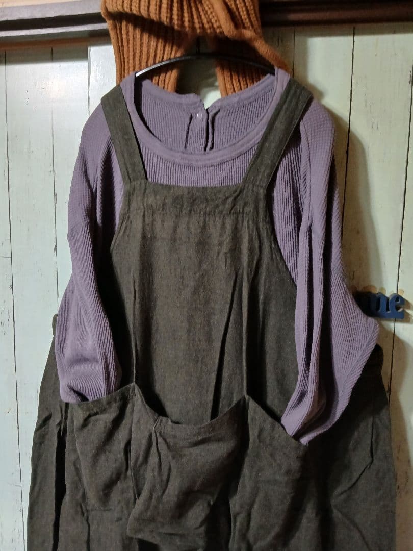 着用2回　秋冬　オリーブ色　直し両脇　デカポケ　サロペOP　プロフで全品見て