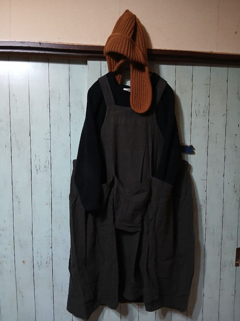 着用2回　秋冬　オリーブ色　直し両脇　デカポケ　サロペOP　プロフで全品見て