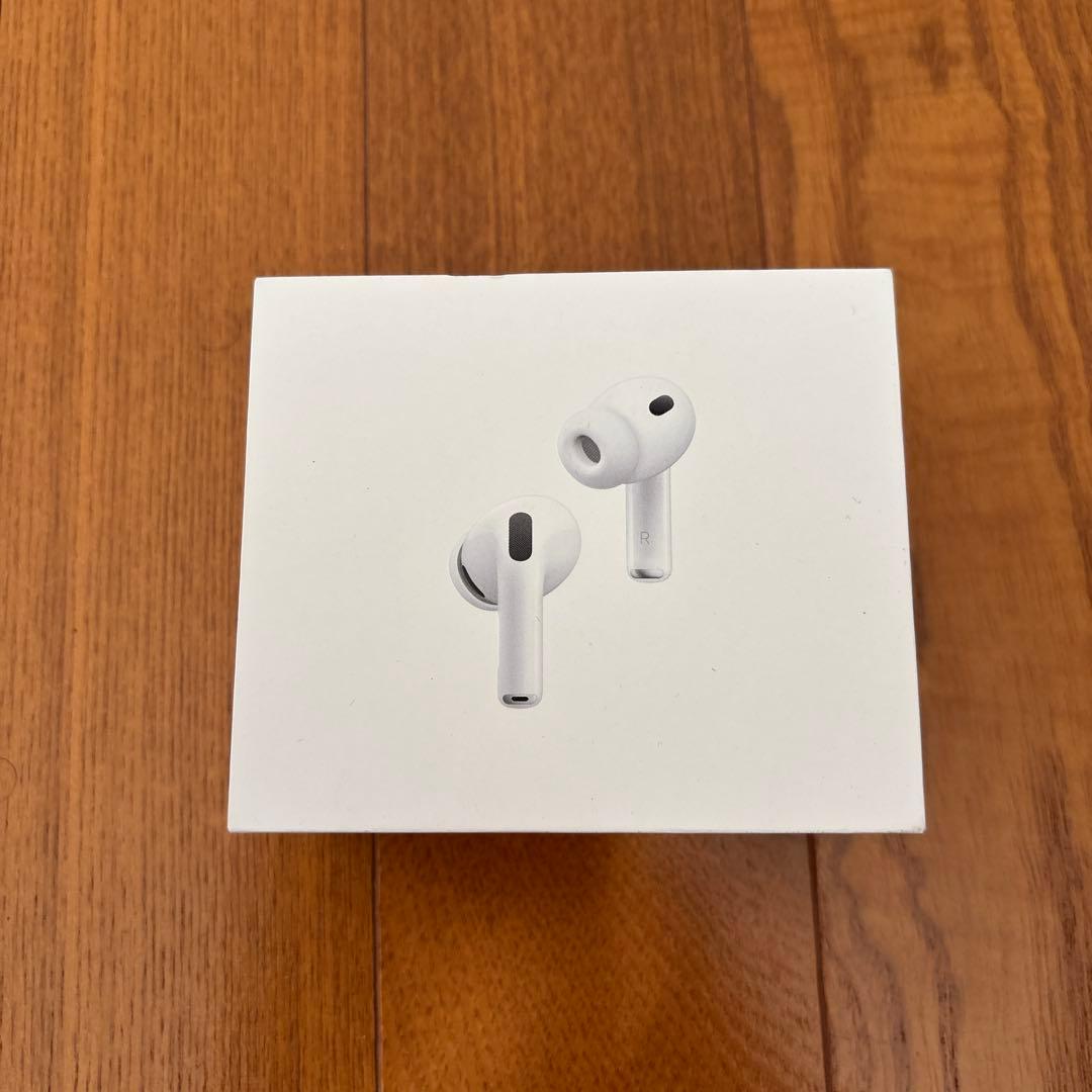 正規品　すぐに発送新品　未開封　AirPods Pro 3 本体 充電ケース付き