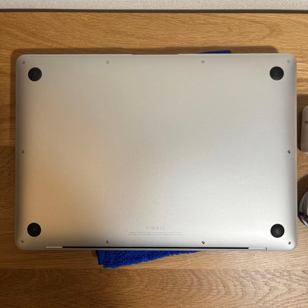 MacBook本体 MacBookAir 2020 Corei7 16GB ssd 1TB