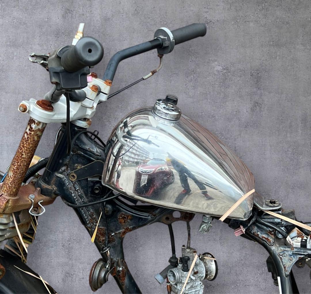 【送料無料】エイプ用　アルミタンク　ビッグシーダー　TW200にも使用可能