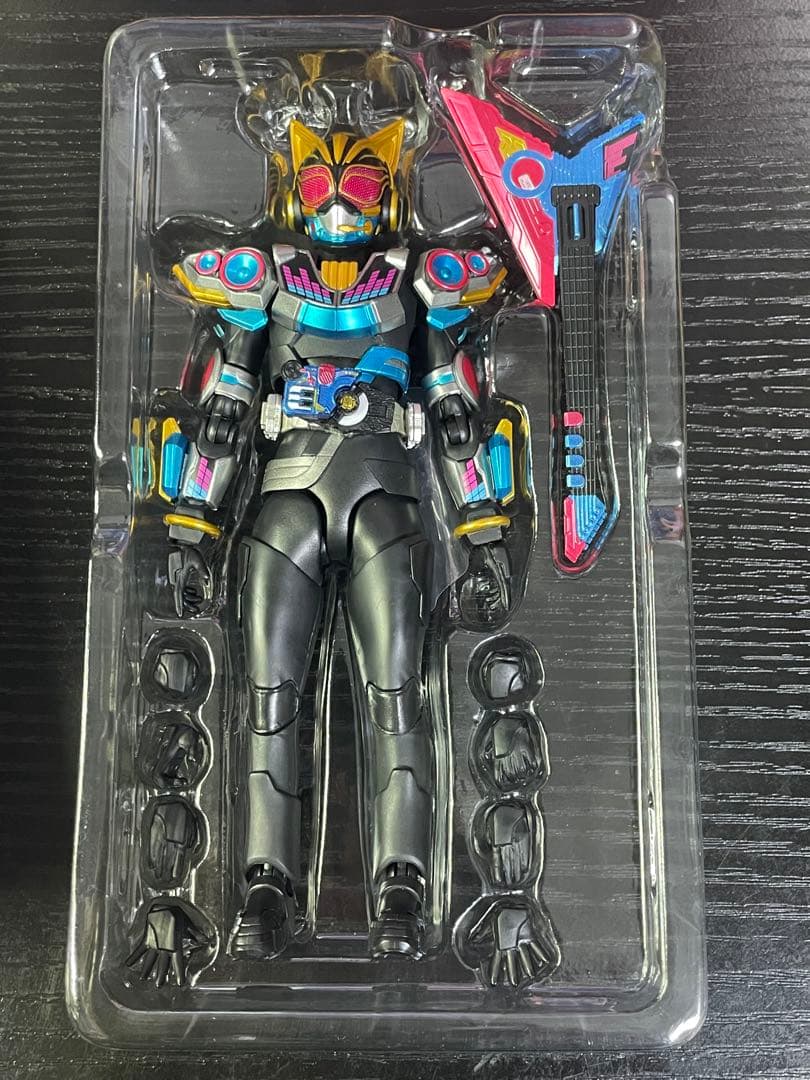 s.h.figuarts 仮面ライダーナーゴ ビートフォーム