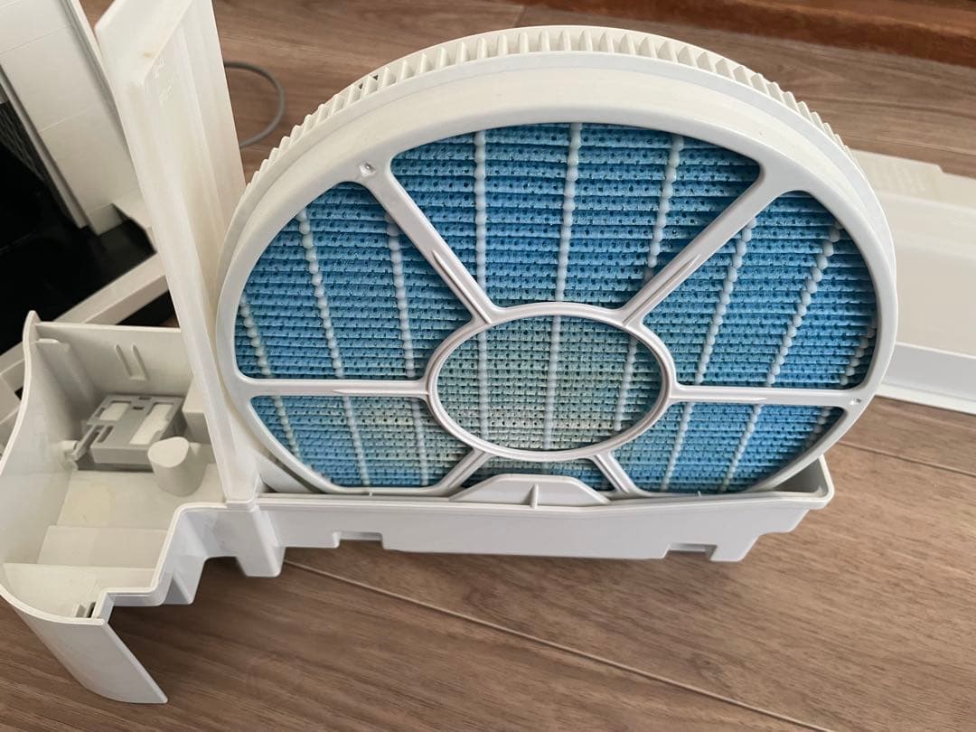 【美品】シャープ 加湿空気清浄機 KC-40TH7-W 2023年製