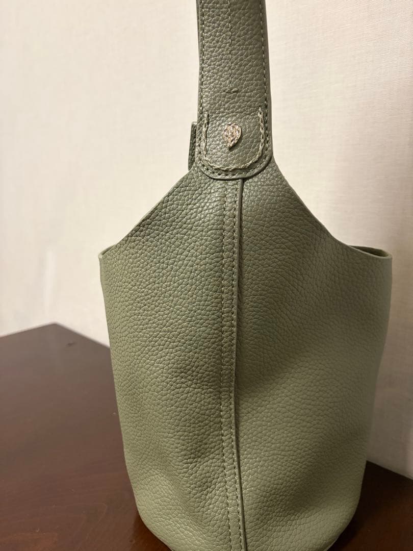 HELEN KAMINSKI オリーブグリーン ショルダーバッグ