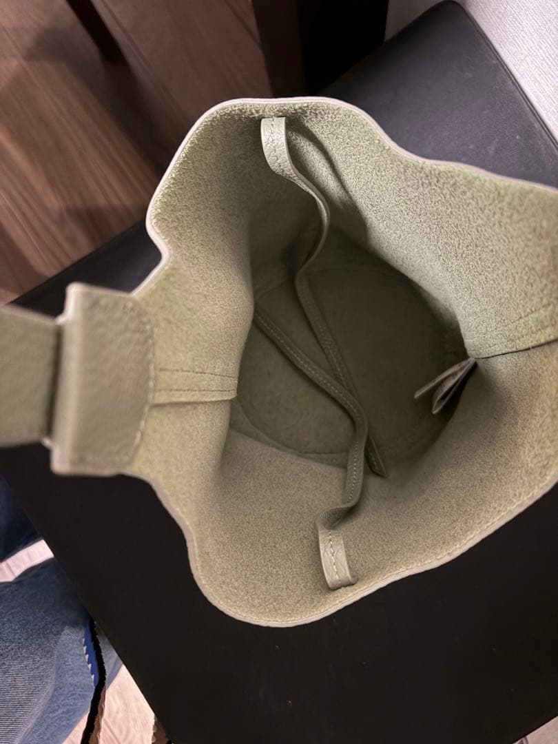 HELEN KAMINSKI オリーブグリーン ショルダーバッグ