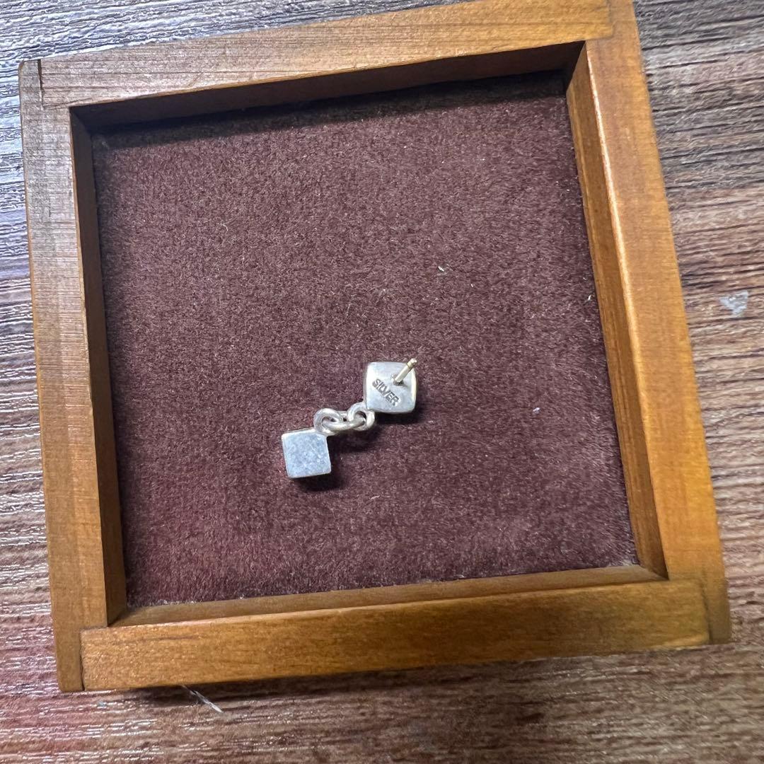 ブラッディマリー クロスダイスピアス