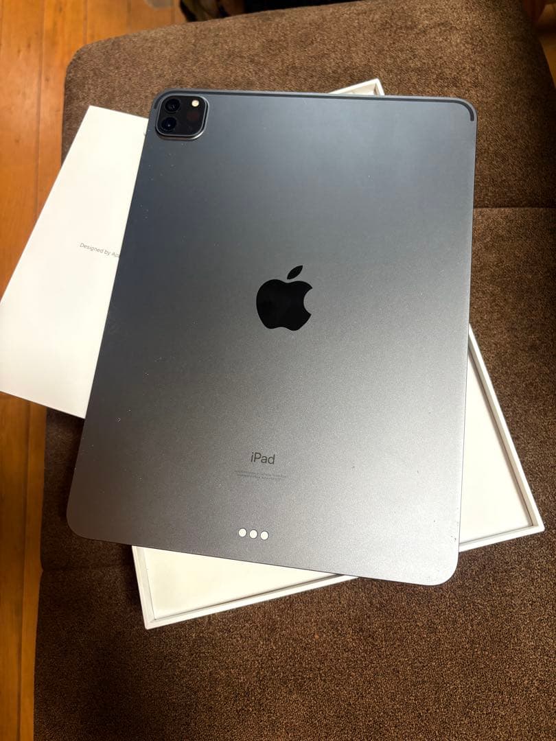 iPadPro11インチ第3世代128GBWi-Fiモデルアップル純正キーボード