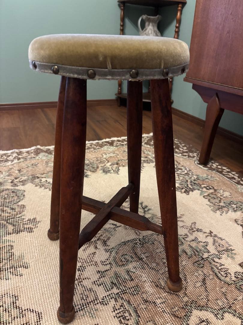 お値下げ　アンティーク　スツール　木の椅子　actus