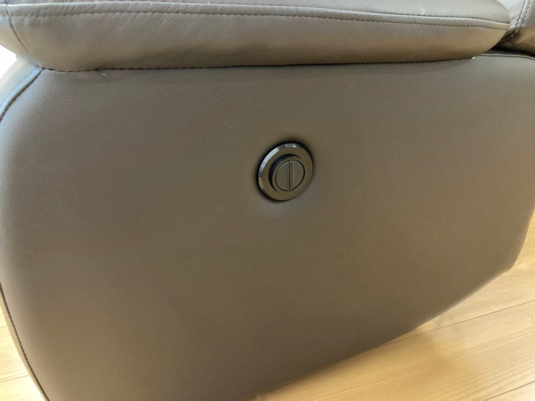 ニトリ　電動リクライニングソファ　2人用