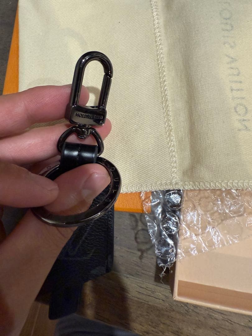 Louis Vuitton ブラックキーホルダー