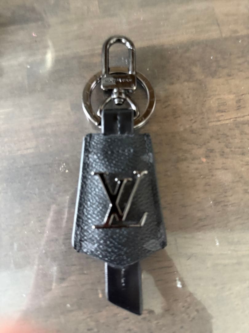 Louis Vuitton ブラックキーホルダー