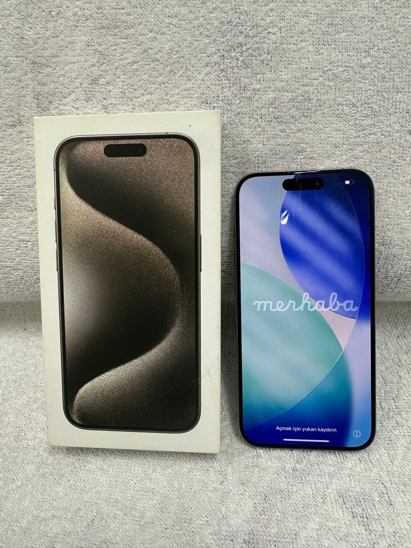 〒Apple Phone15 pro チタニウム　256GB SIMフリー