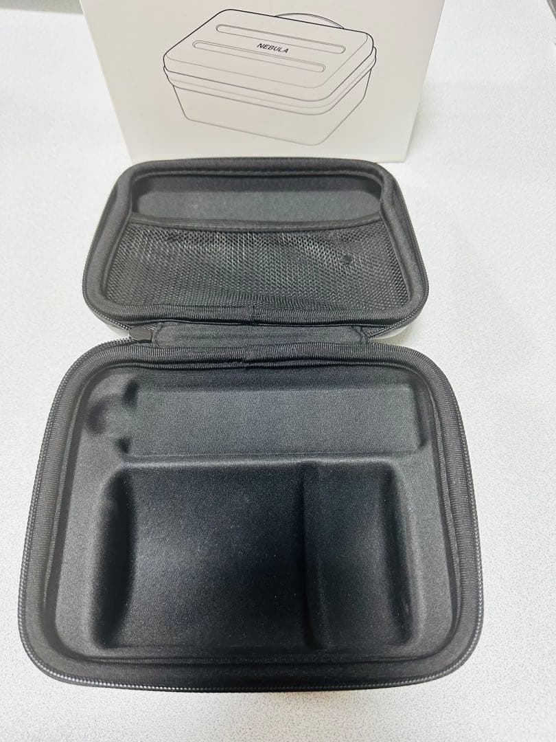 NEBULA プロジェクター 本体、三脚、専用ケース