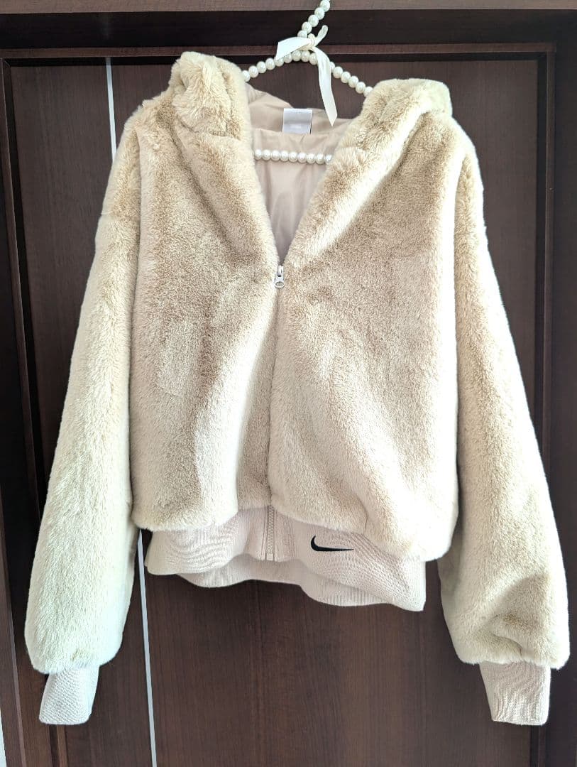 新品　NIKE　エッセンシャルFX FUR ファージャケット　ナイキウィメンズ