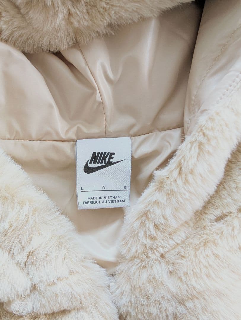 新品　NIKE　エッセンシャルFX FUR ファージャケット　ナイキウィメンズ