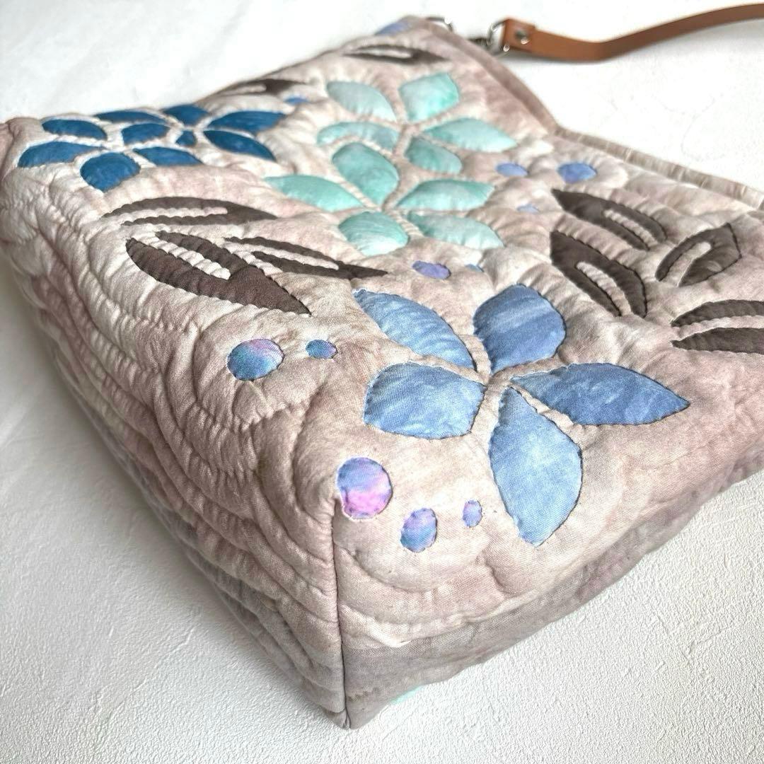 ハワイアンキルトバッグ　プルメリア　ハンドメイド　ショルダーバッグ