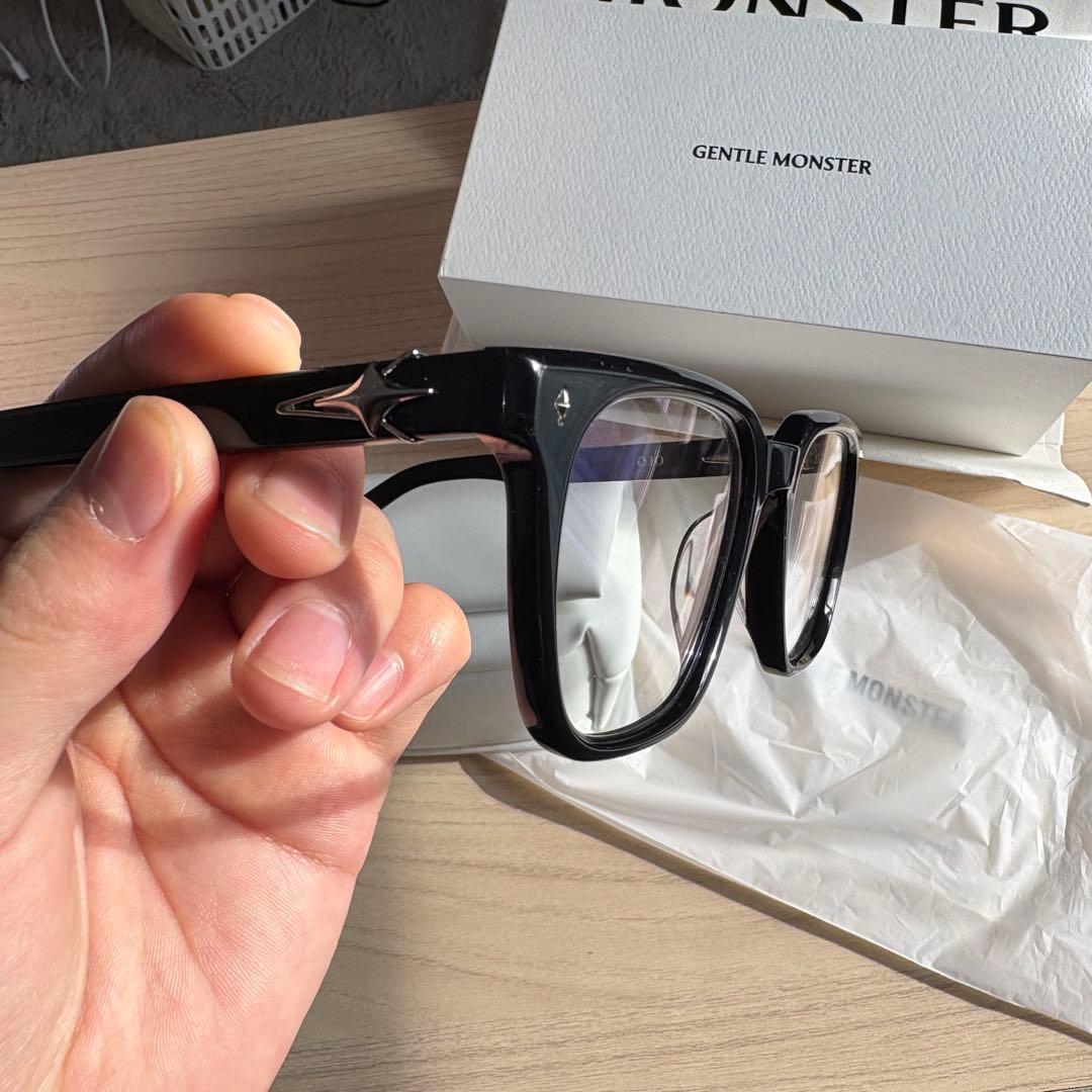 小物 GENTLE MONSTER BOLD OJO AMBUSH