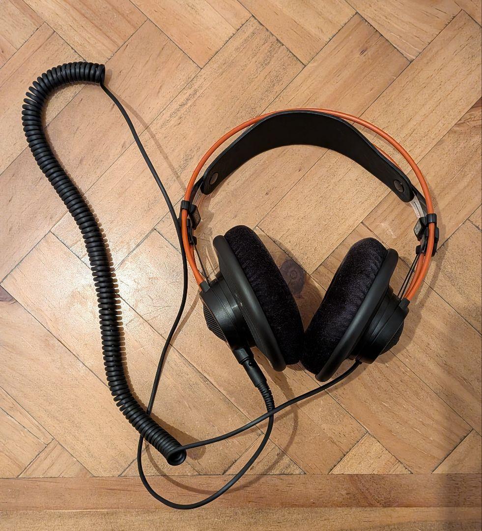 ヘッドホン AKG K712 PRO
