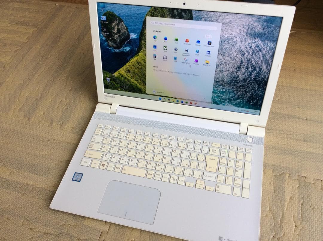 東芝ノートPC　高スペック　Win11 Corei7 16G SSD256G