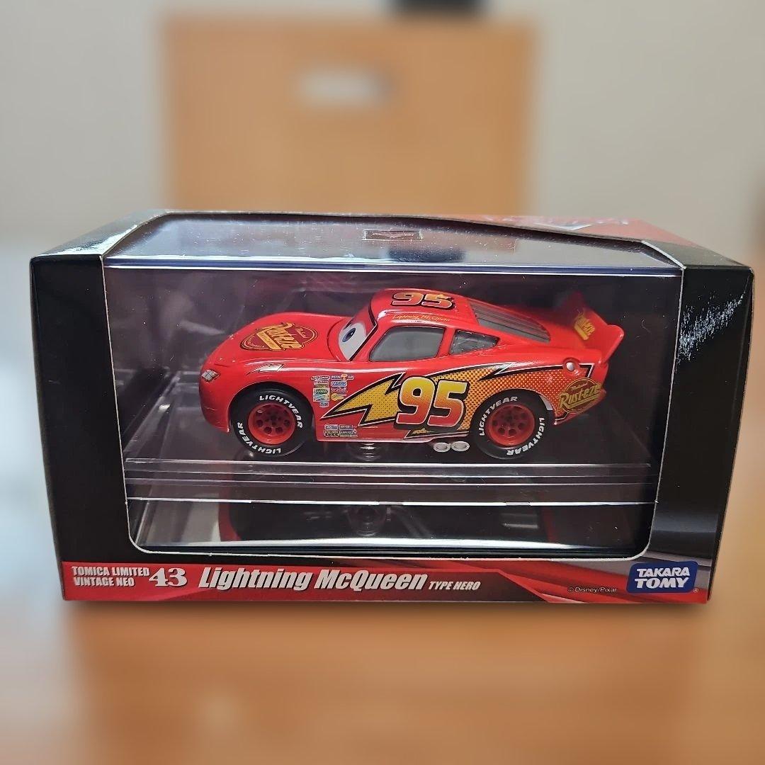 トミカリミテッドビンテージNEO ライトニング・マックイーン 1/43