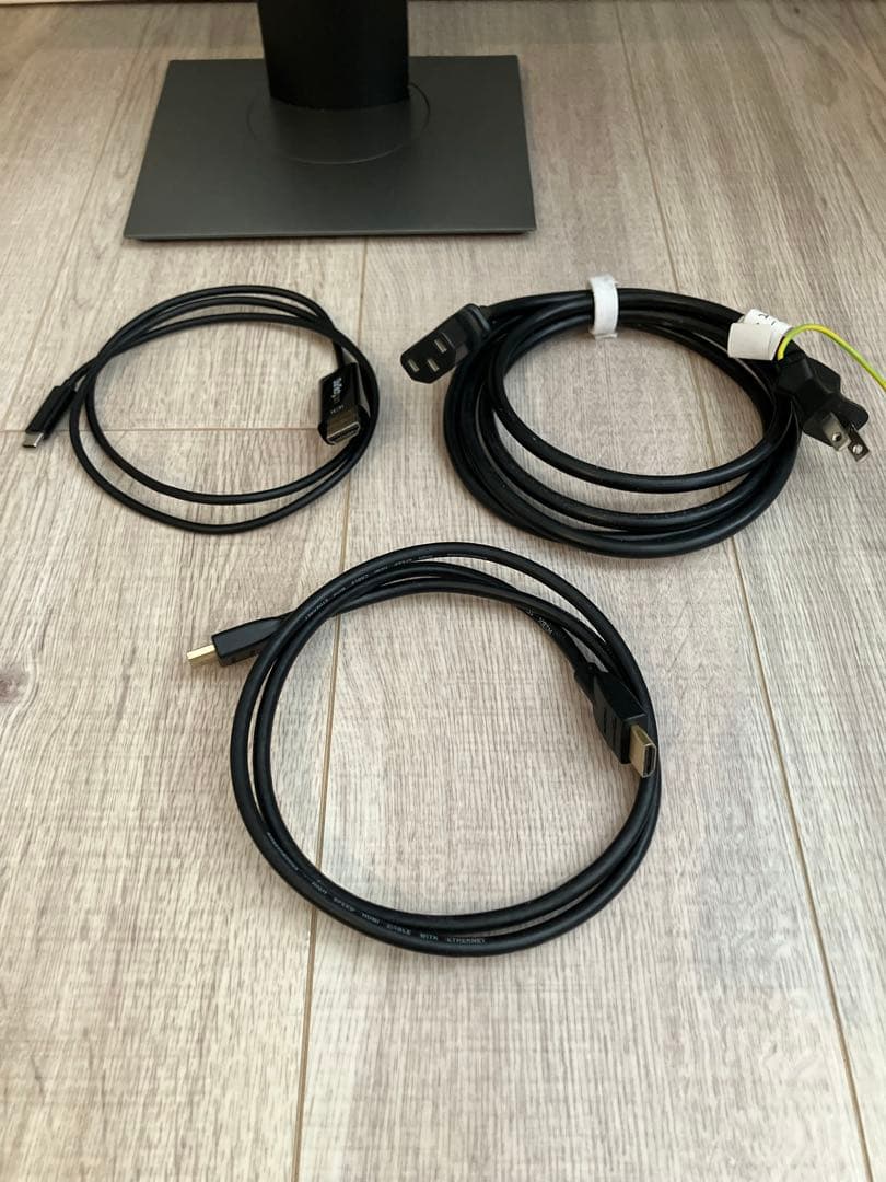 【WQHD・縦回転】DELL P2421D 23.8インチ ケーブル2種付