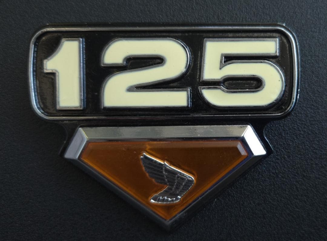 左右金属製リプロ エンブレム CB125 CL125 サイドカバー ベンリィ