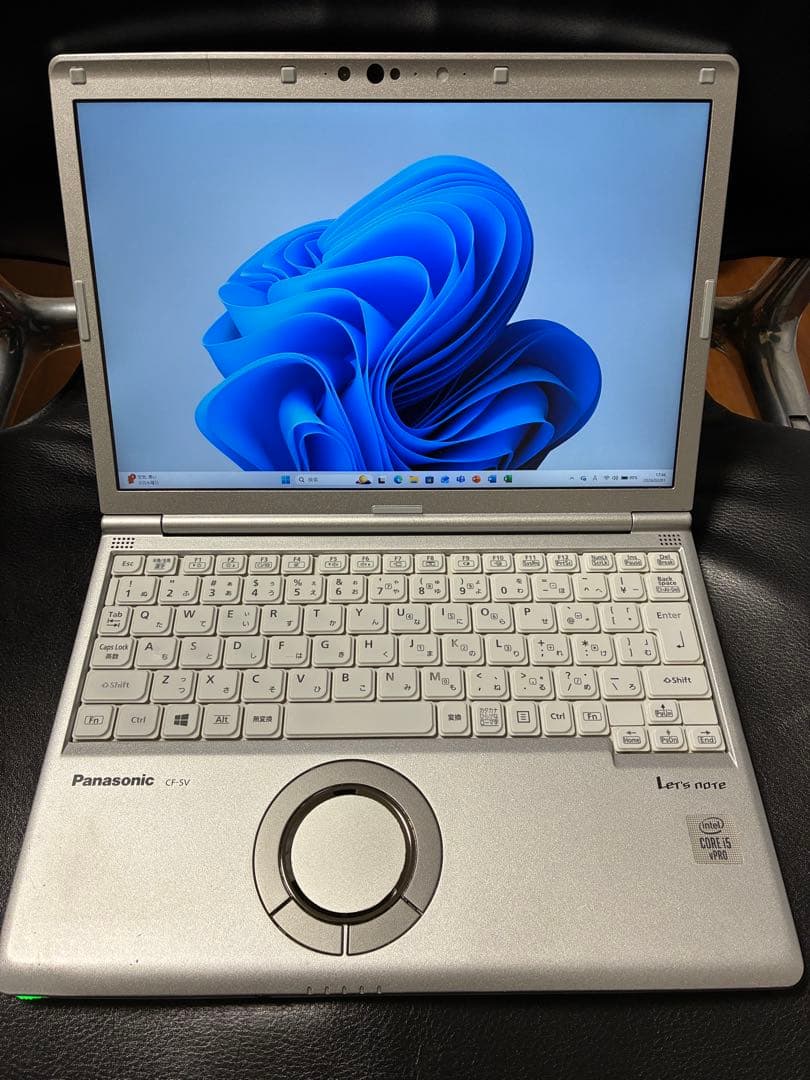 中古で人気の軽量、最速SV9win11 office2024認証済バッテリー好調