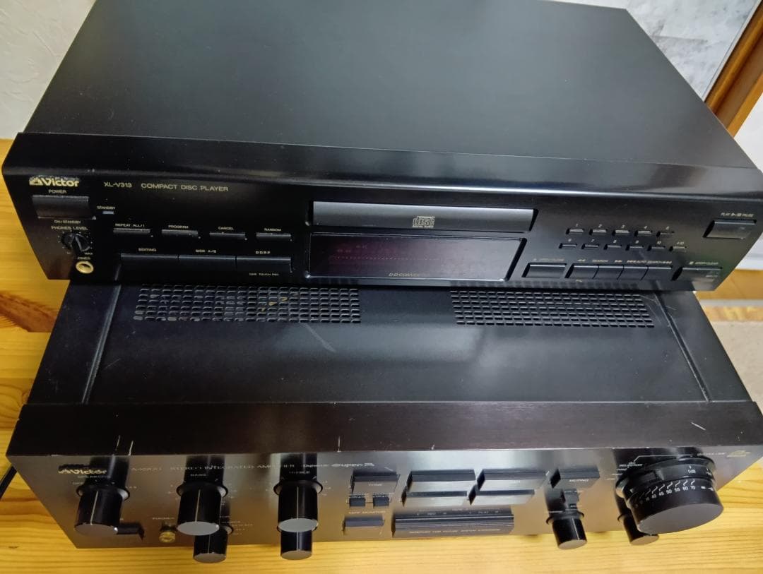 Victor プリメインアンプA-X900 & CDプレーヤーXL-V313