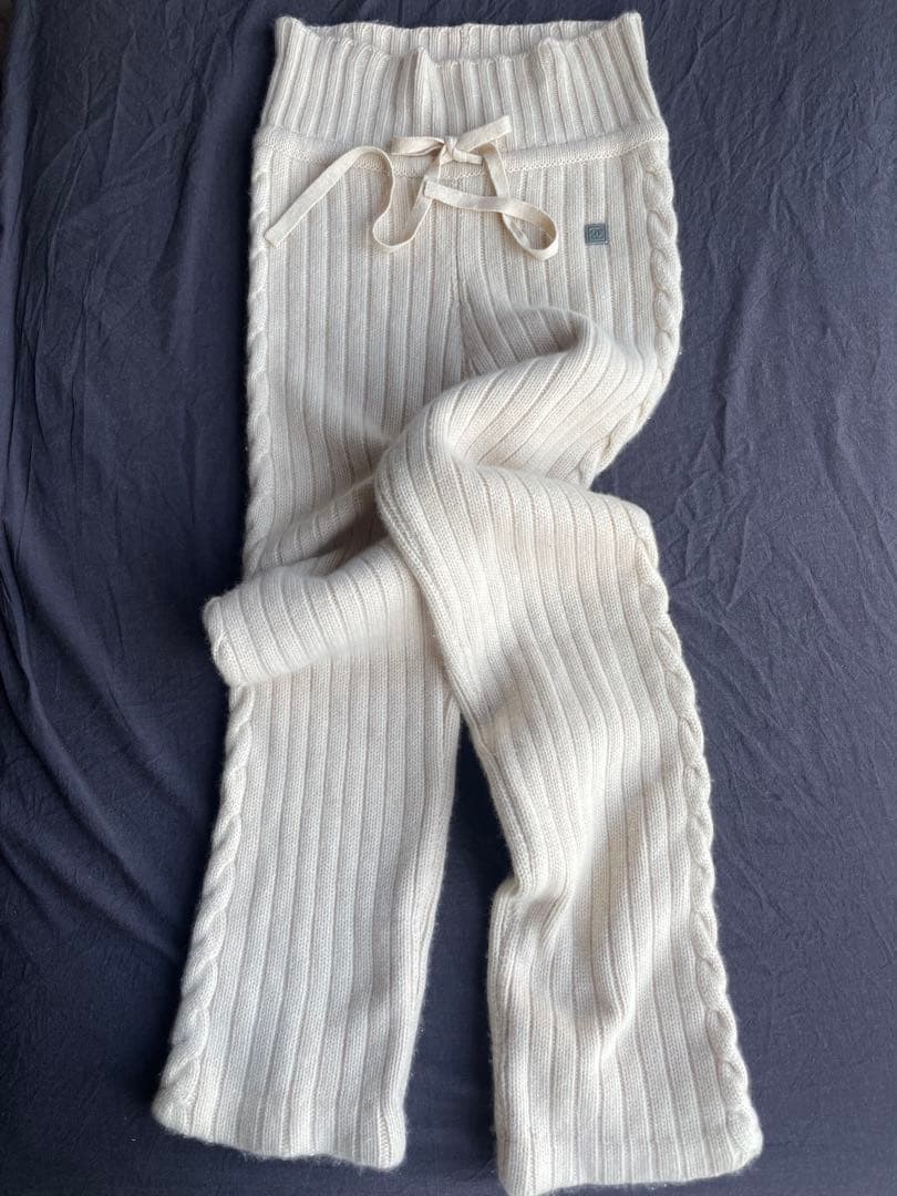 CHANELカシミヤパンツ