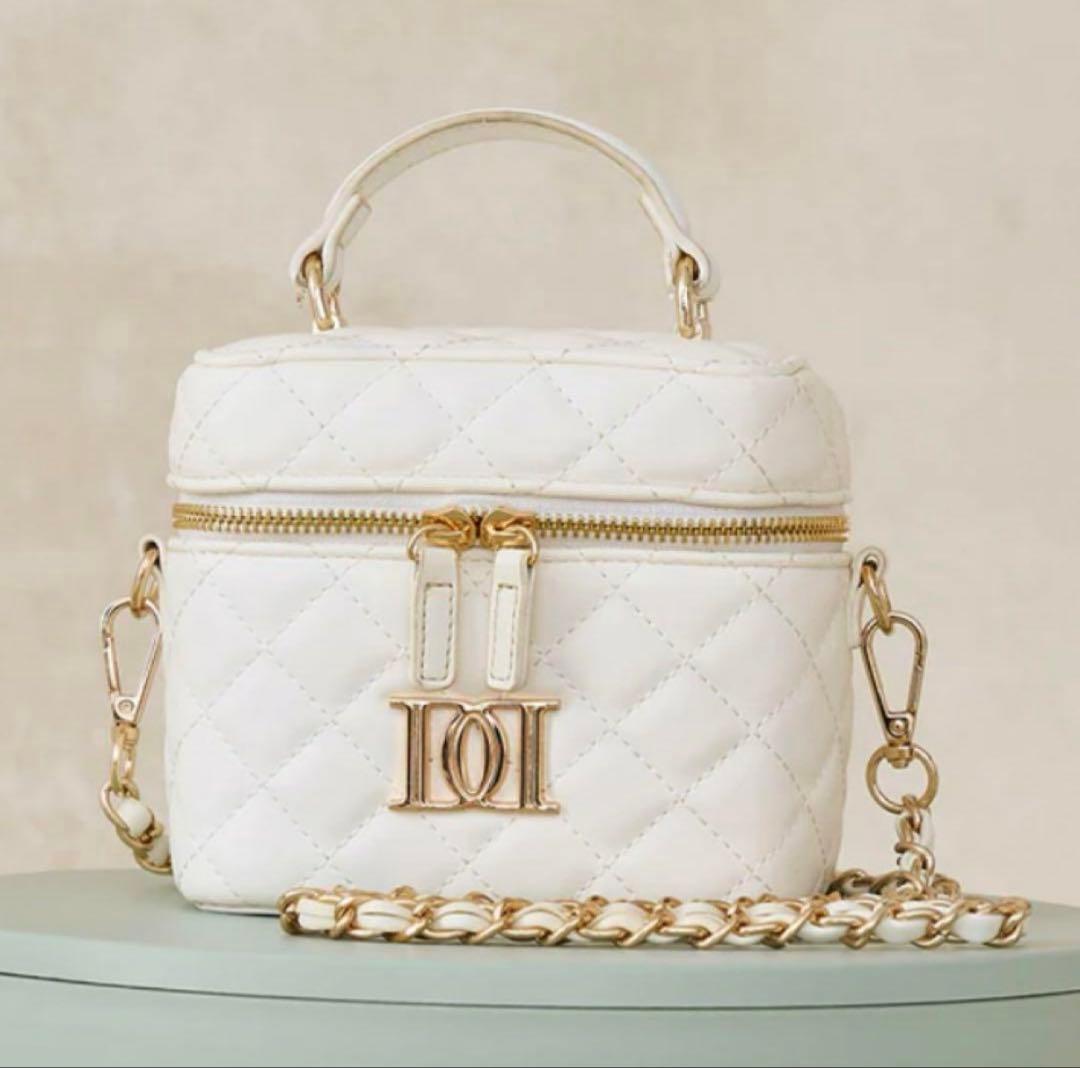 Darich ゴールドパーツ キルティングスクエアミニバッグ WHT