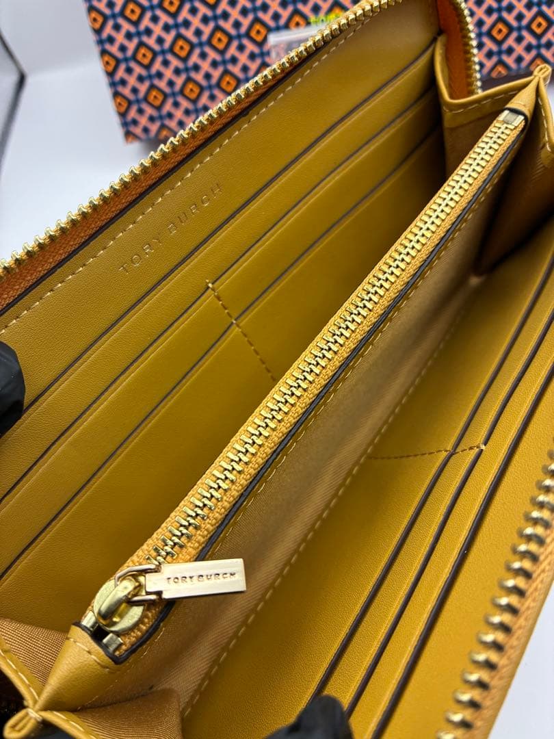 トリーバーチ 未使用品 長財布 キラ 56605 正規品 ラスト 早い者勝ち