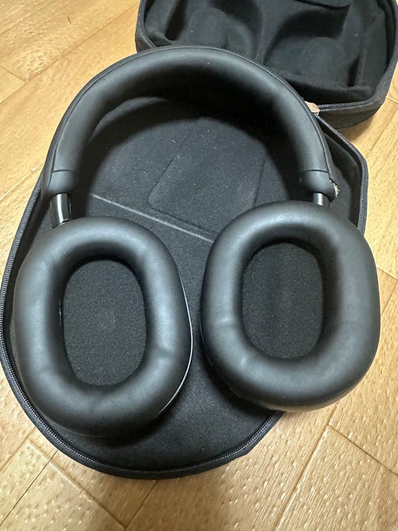 SONY WH-1000XMS ブラック ワイヤレスヘッドホン ケース付き