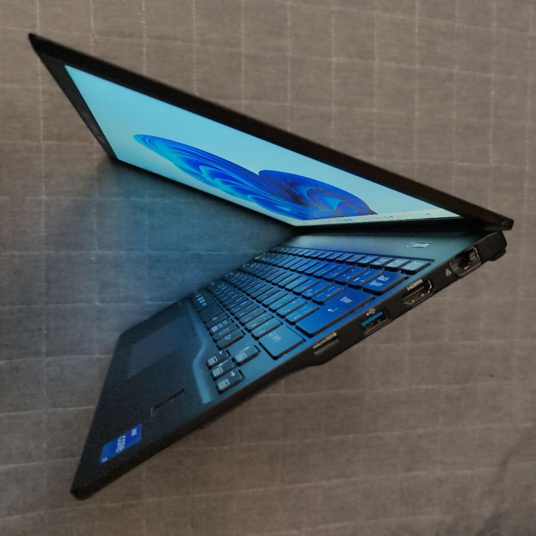 日本製 Fujitsu 美品 驚速 13世代 i7 16GB 新品1TB