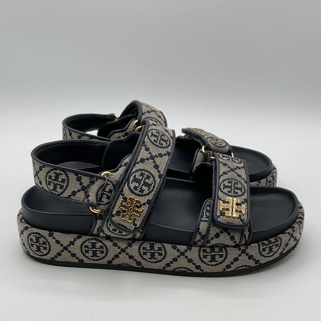 トリーバーチ サンダル Tモノグラム ゴールド カーキ キャンバス 23cm