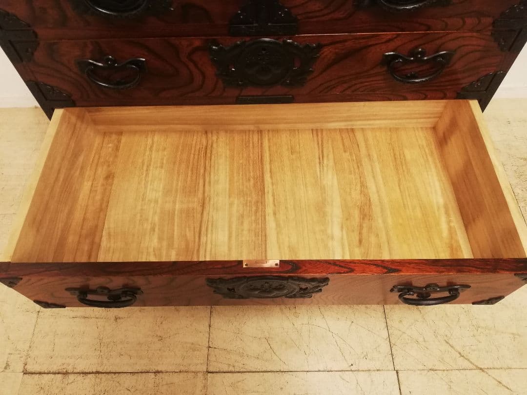 極美品 モデルルーム展示品 岩谷堂箪笥 豪華欅材 鋳鉄金具