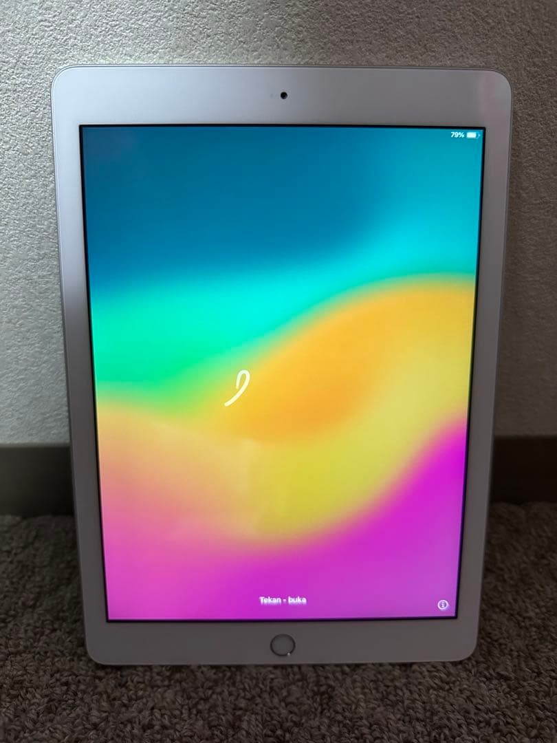 iPad(第8世代) Wi-Fiモデル 128GB シルバー Apple