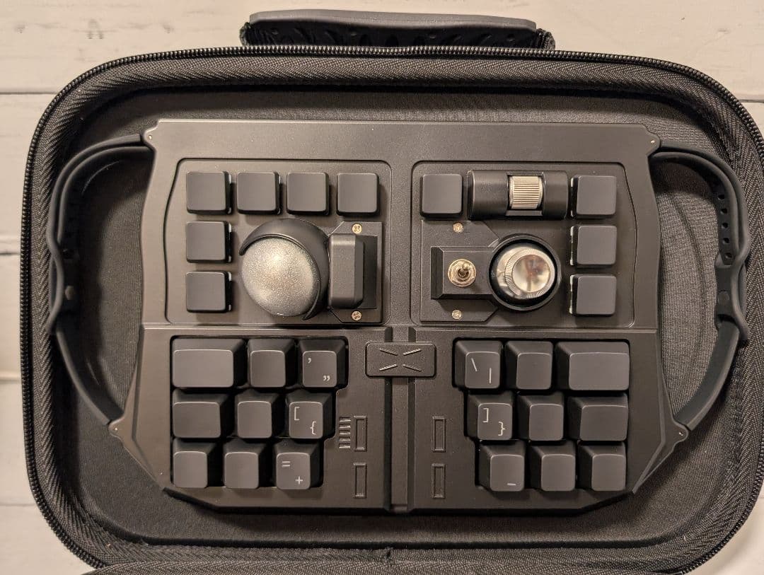 【未使用】GrabShell DBI-GSV001 [BLACK]