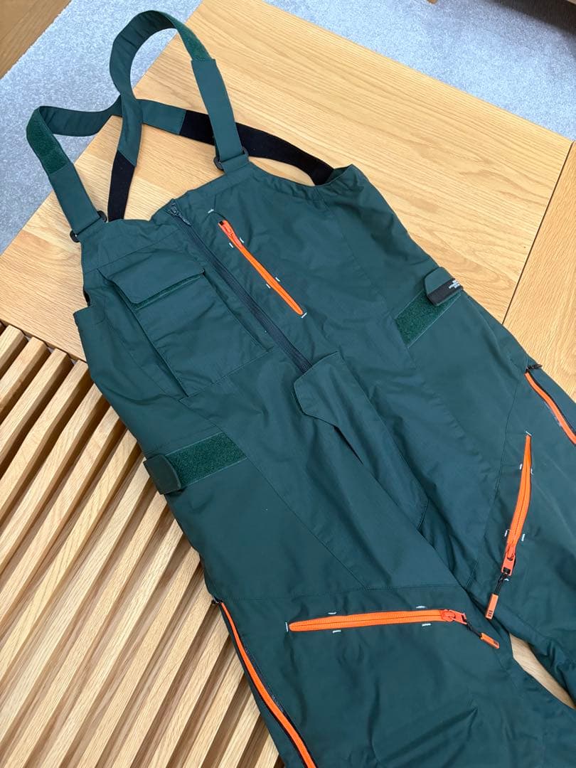 デサントDM スキーウェア オレンジ/ホワイト