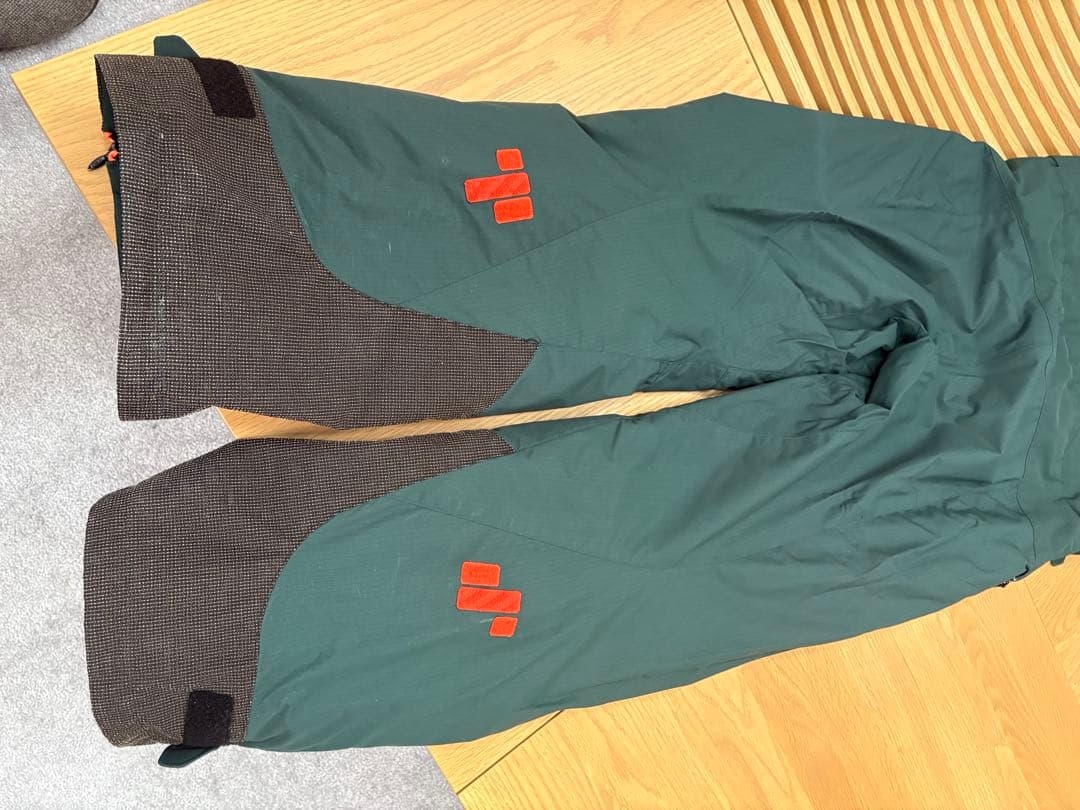 デサントDM スキーウェア オレンジ/ホワイト