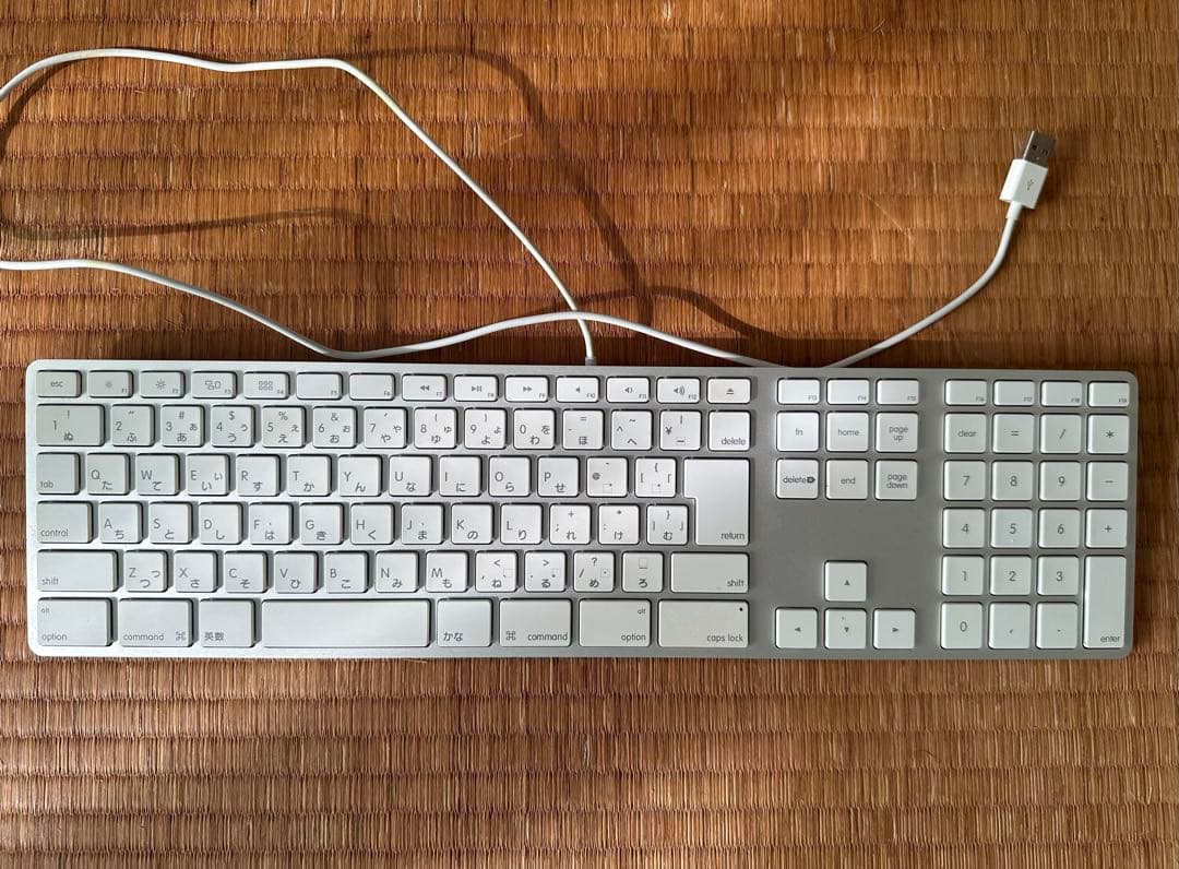 Macデスクトップ iMac 21.5 / 2.8QC 8GB 1TB FD Late 2015