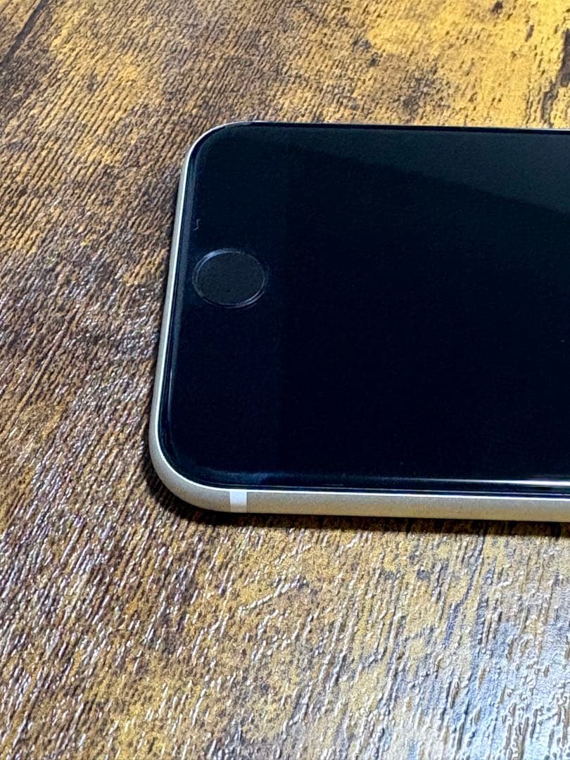 スマートフォン本体 iPhoneSE2