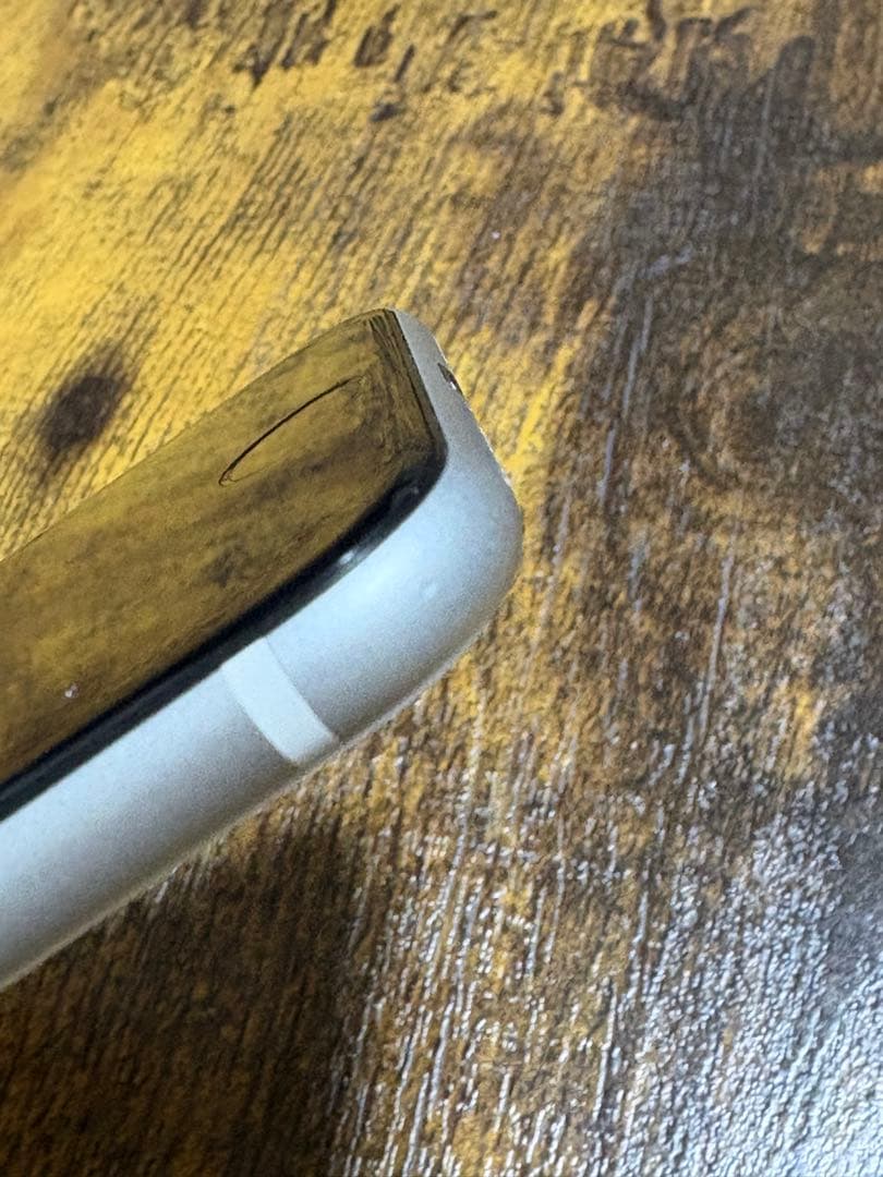 スマートフォン本体 iPhoneSE2