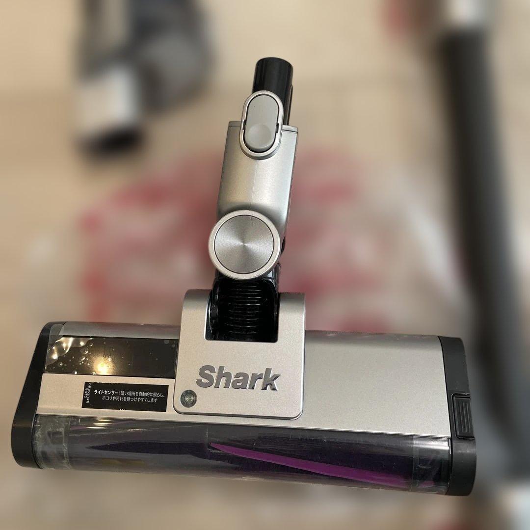 交渉可能　Shark CLEAN SENSE スティッククリーナー 本体　IQ+